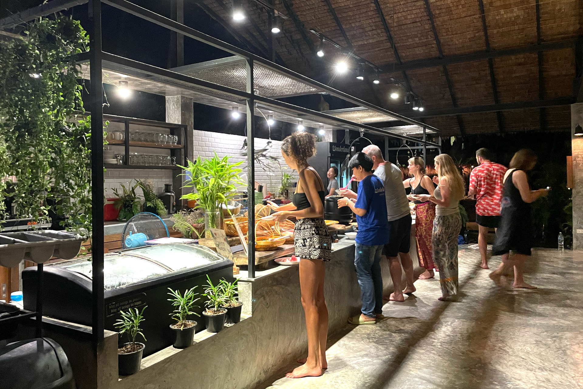 Buffet du Wonderland Healing Center